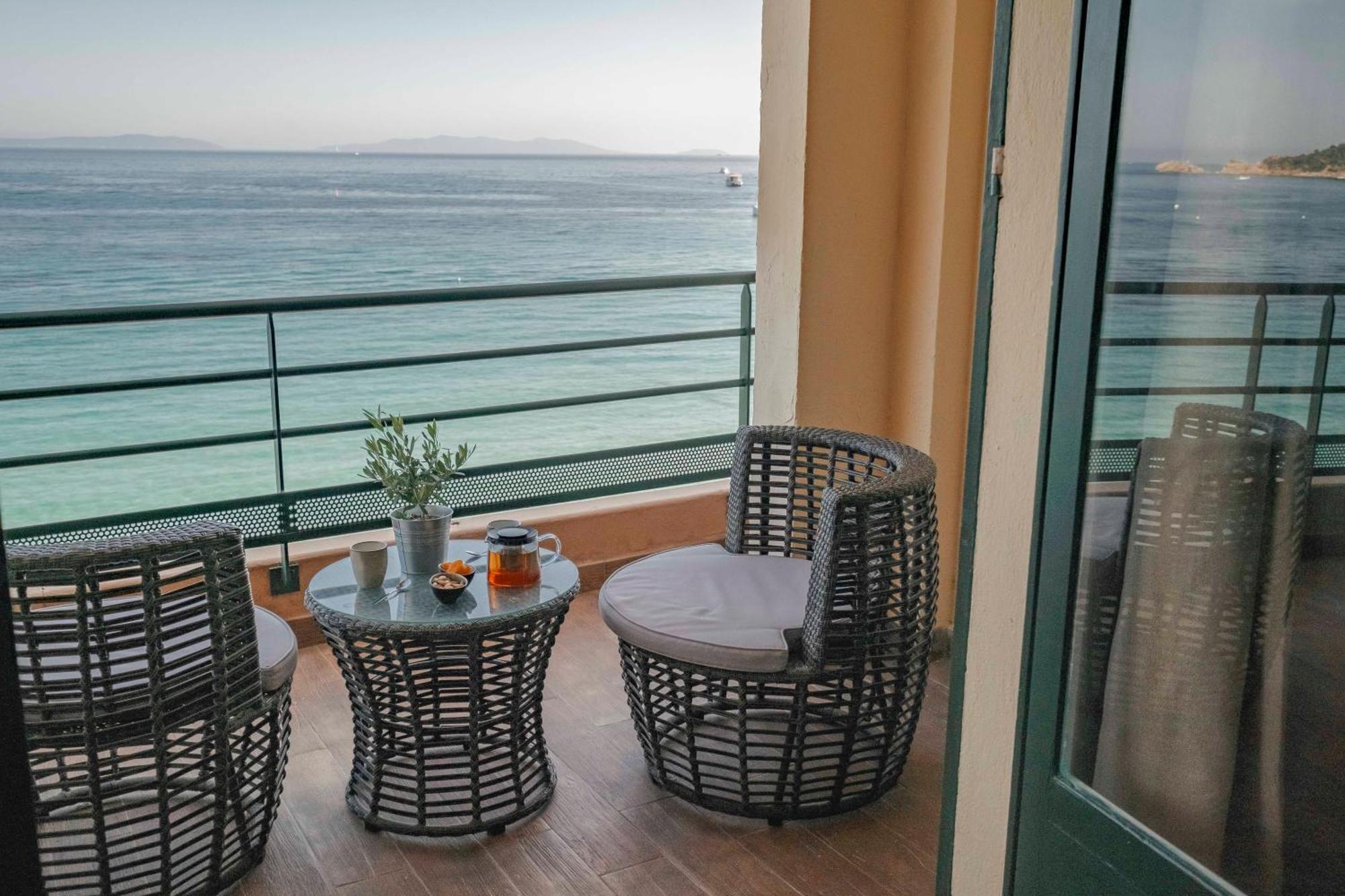 Surplage Hotel Cavaliere Льо Лаванду Екстериор снимка