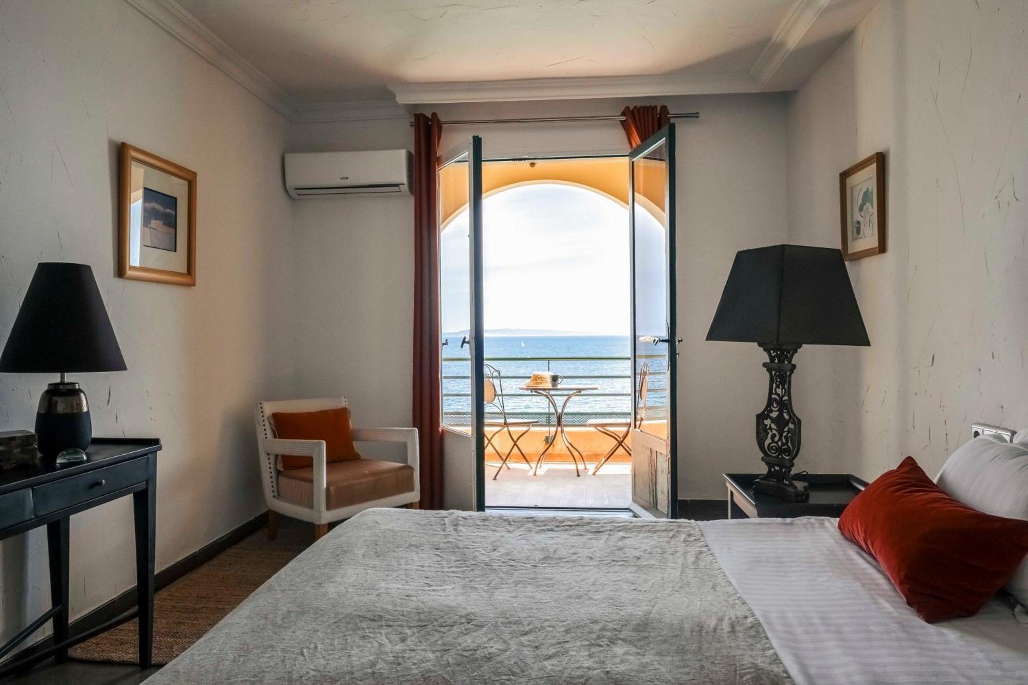 Surplage Hotel Cavaliere Льо Лаванду Екстериор снимка